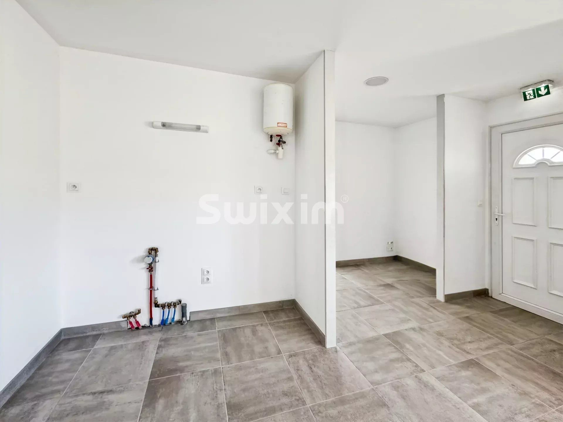 business premises 4 Rooms for rent on Saint-Restitut (26130)