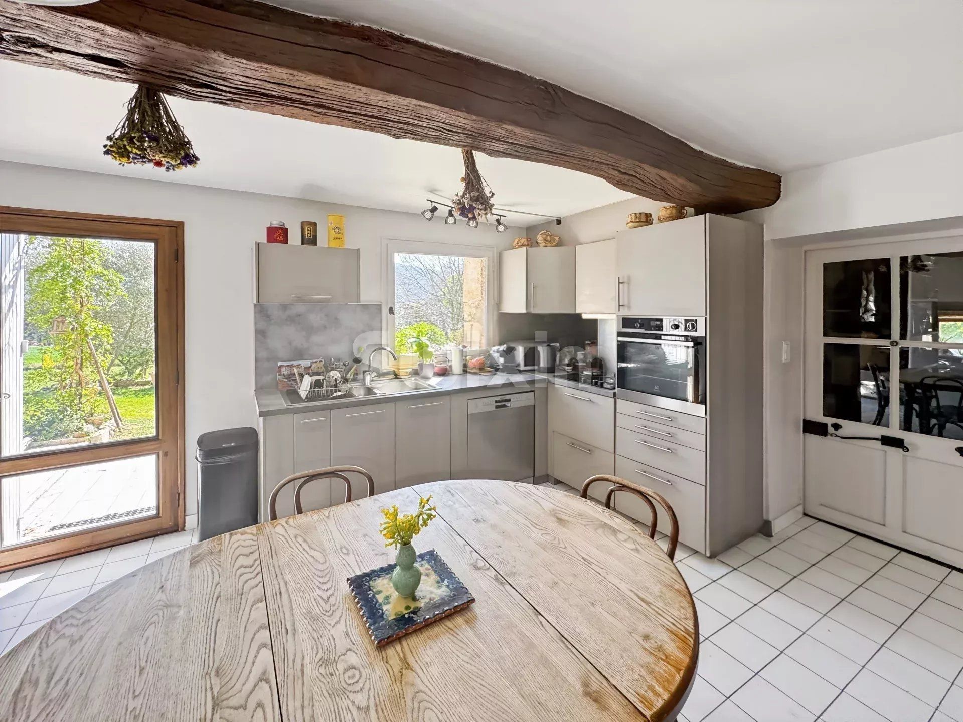 propriété 7 Pièces en vente sur Le Poët-Laval (26160)