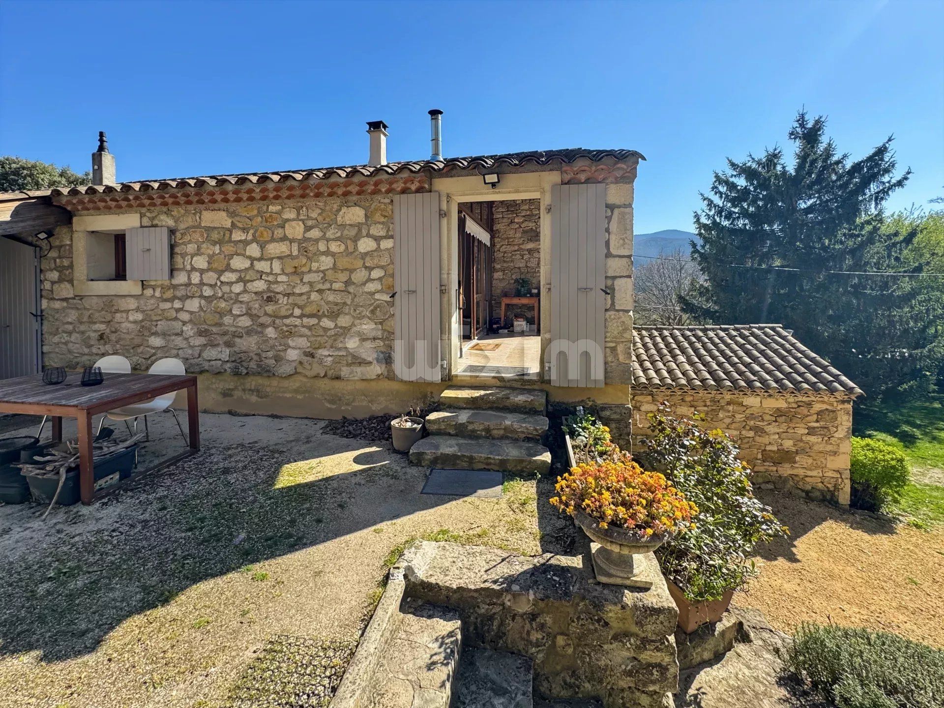 propriété 7 Pièces en vente sur Le Poët-Laval (26160)