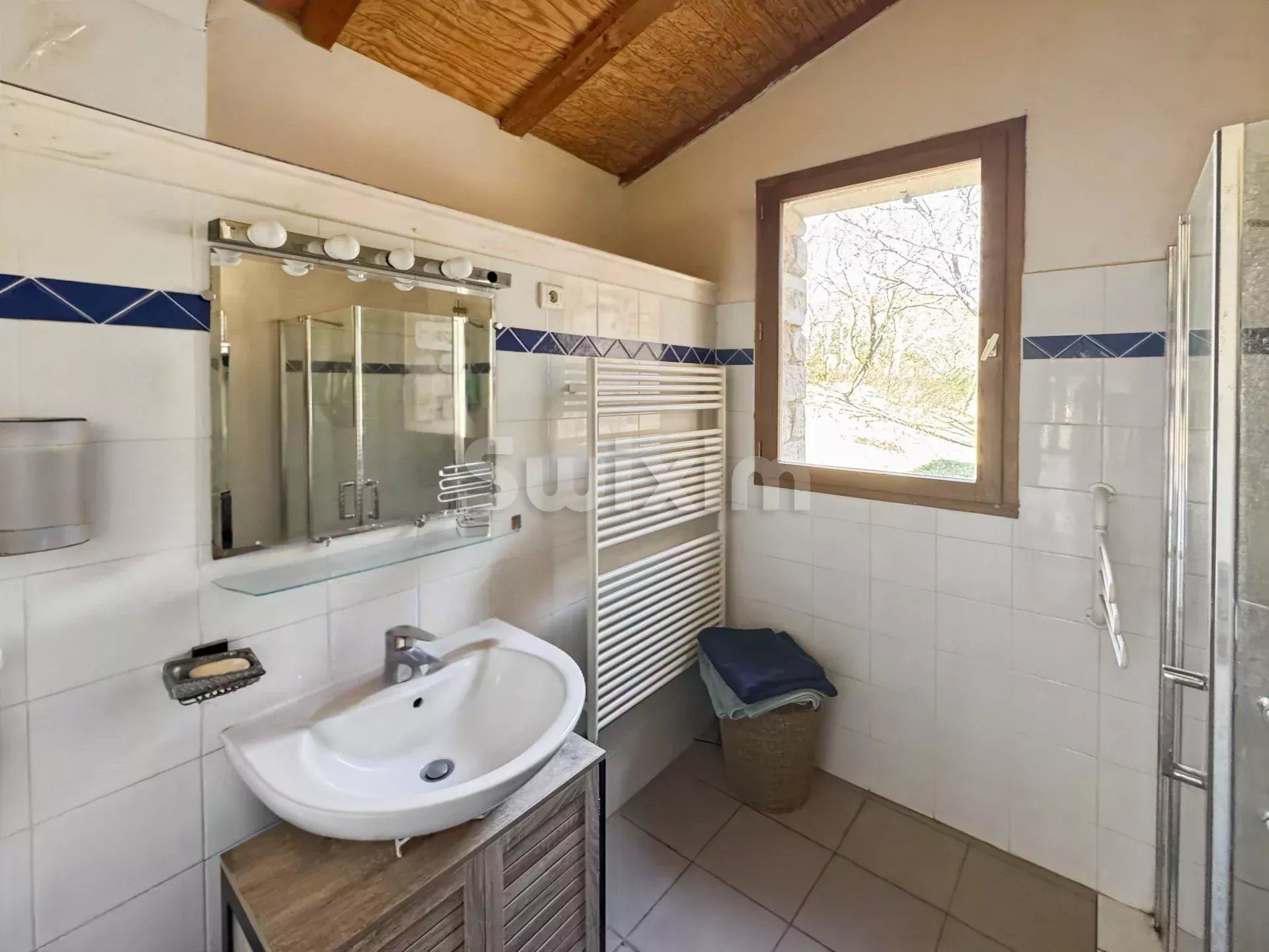 propriété 7 Pièces en vente sur Le Poët-Laval (26160)