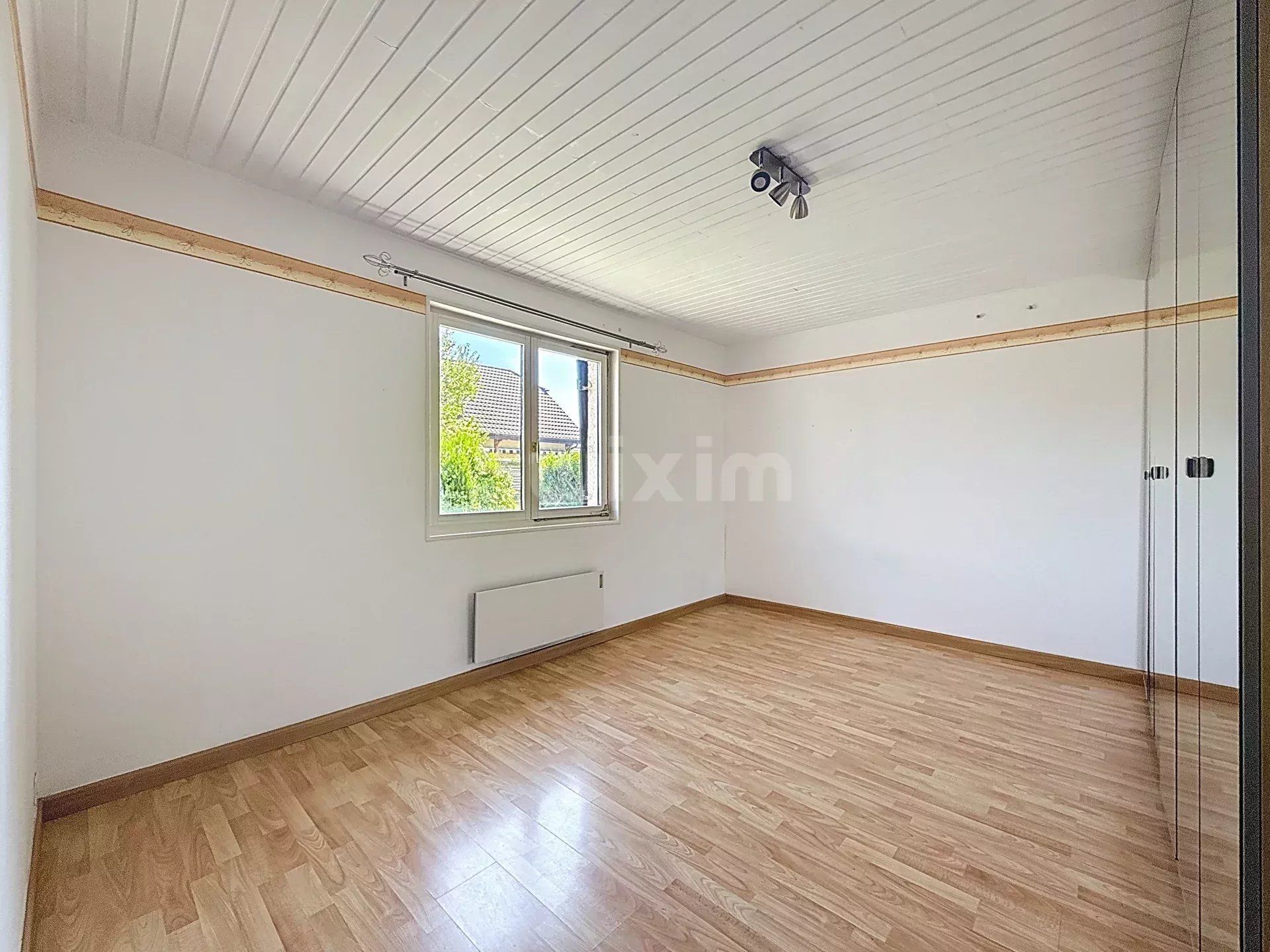 casa 7 Camere in vendita su Borex (1277)