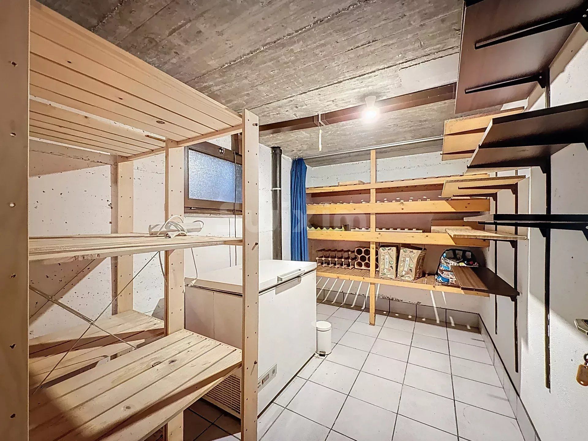 casa 7 Camere in vendita su Borex (1277)