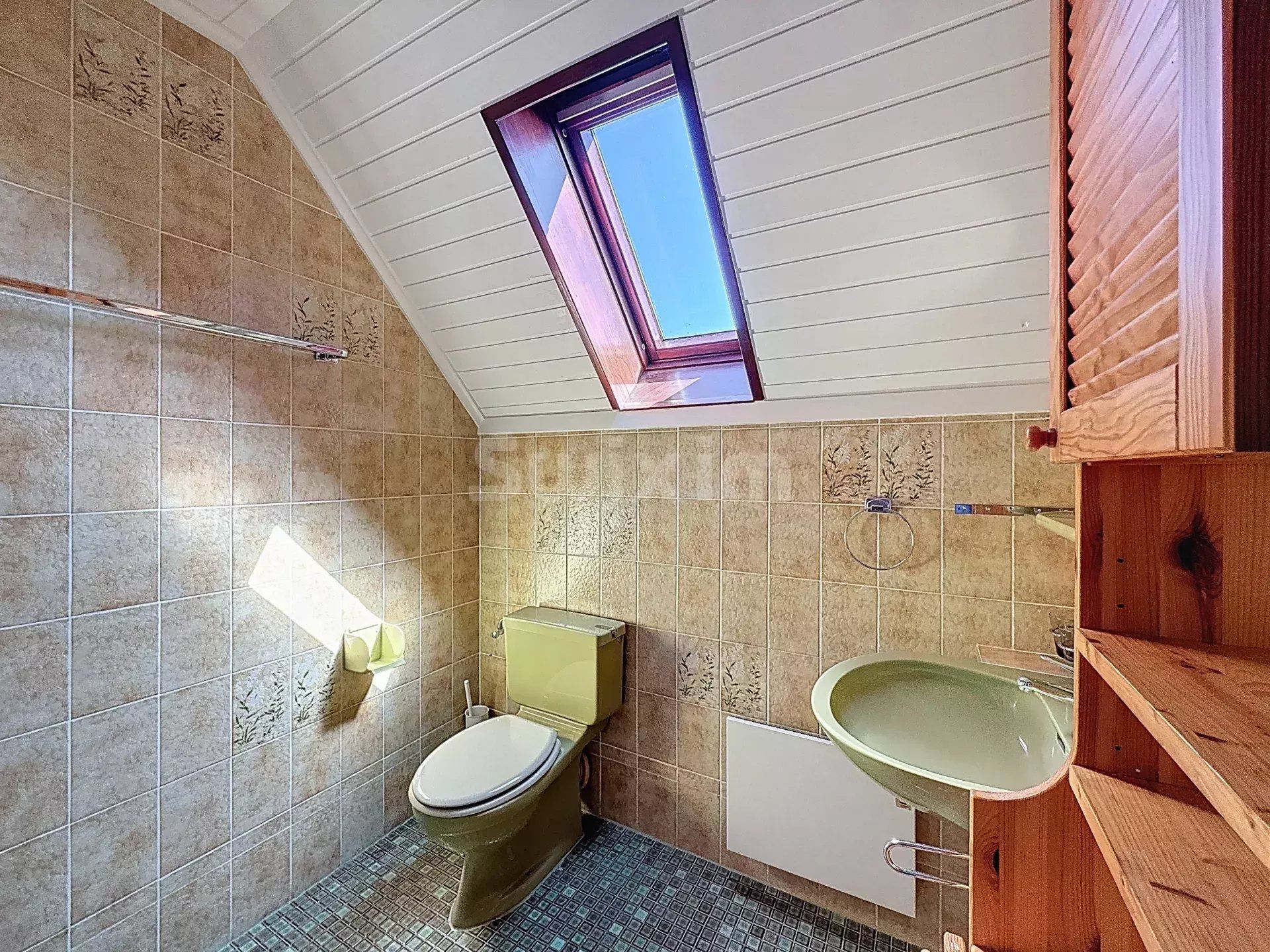 casa 7 Camere in vendita su Borex (1277)