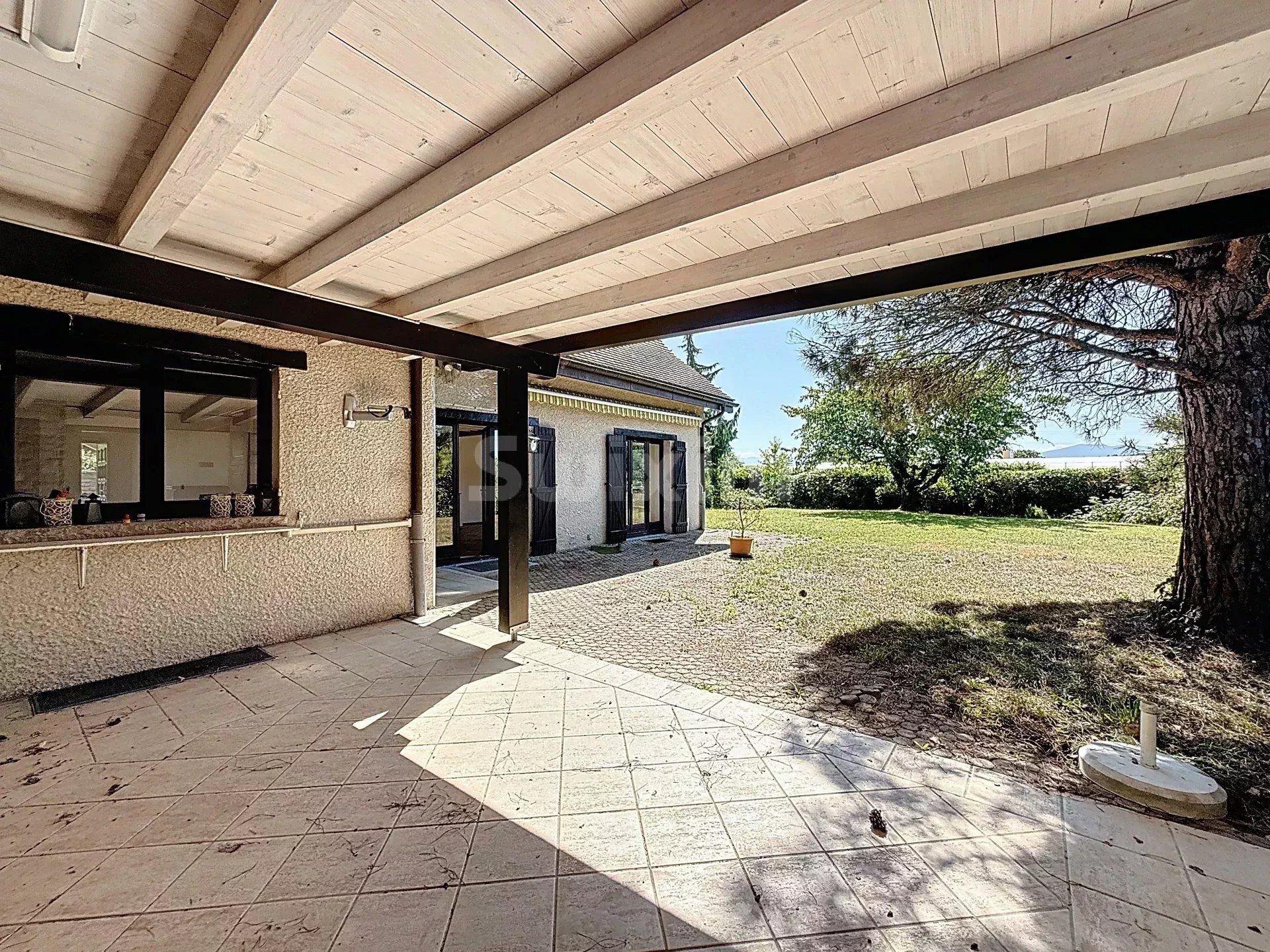 casa 7 Camere in vendita su Borex (1277)