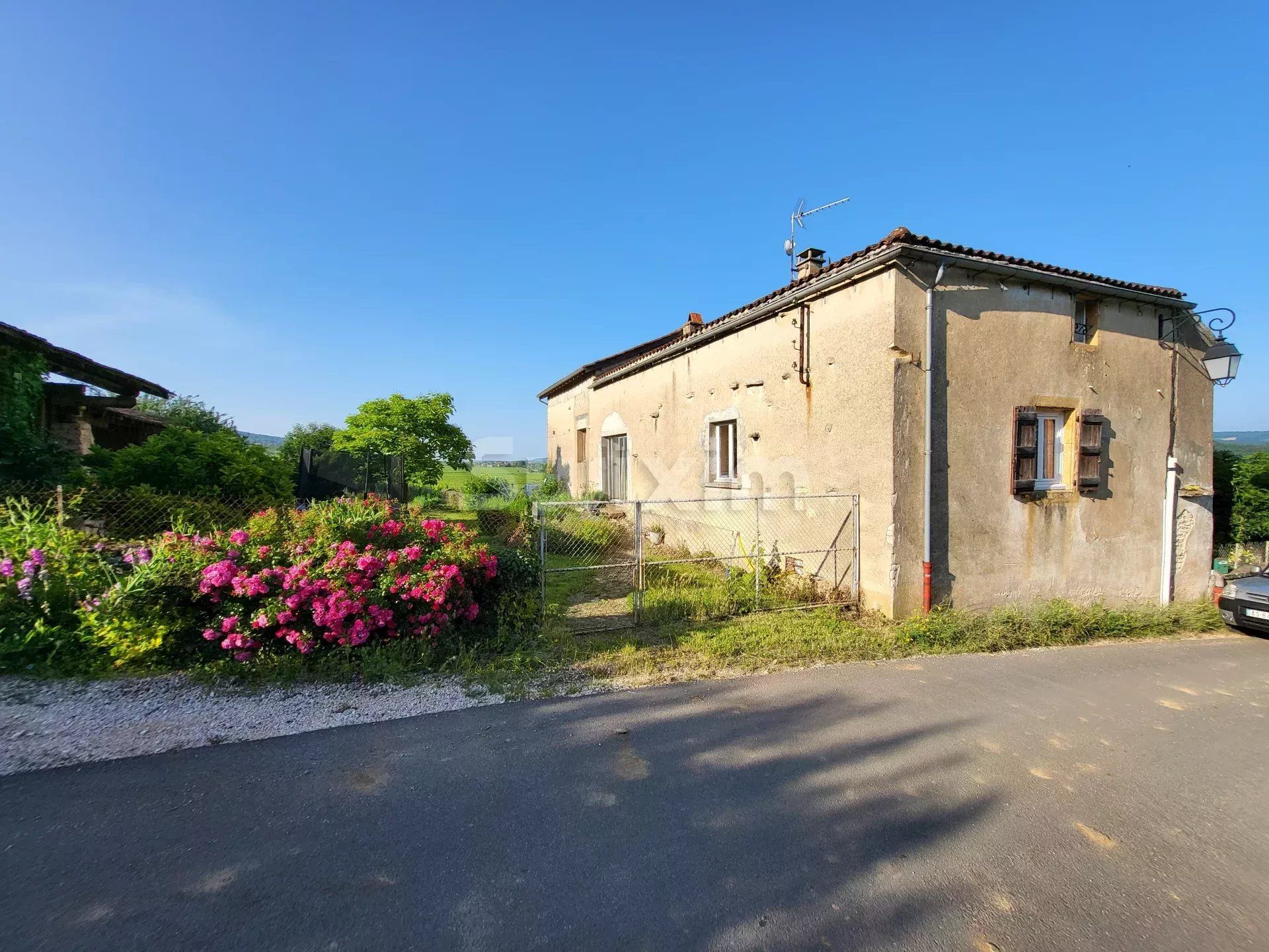 haus 6 Zimmer zum verkauf auf Azé (71260)