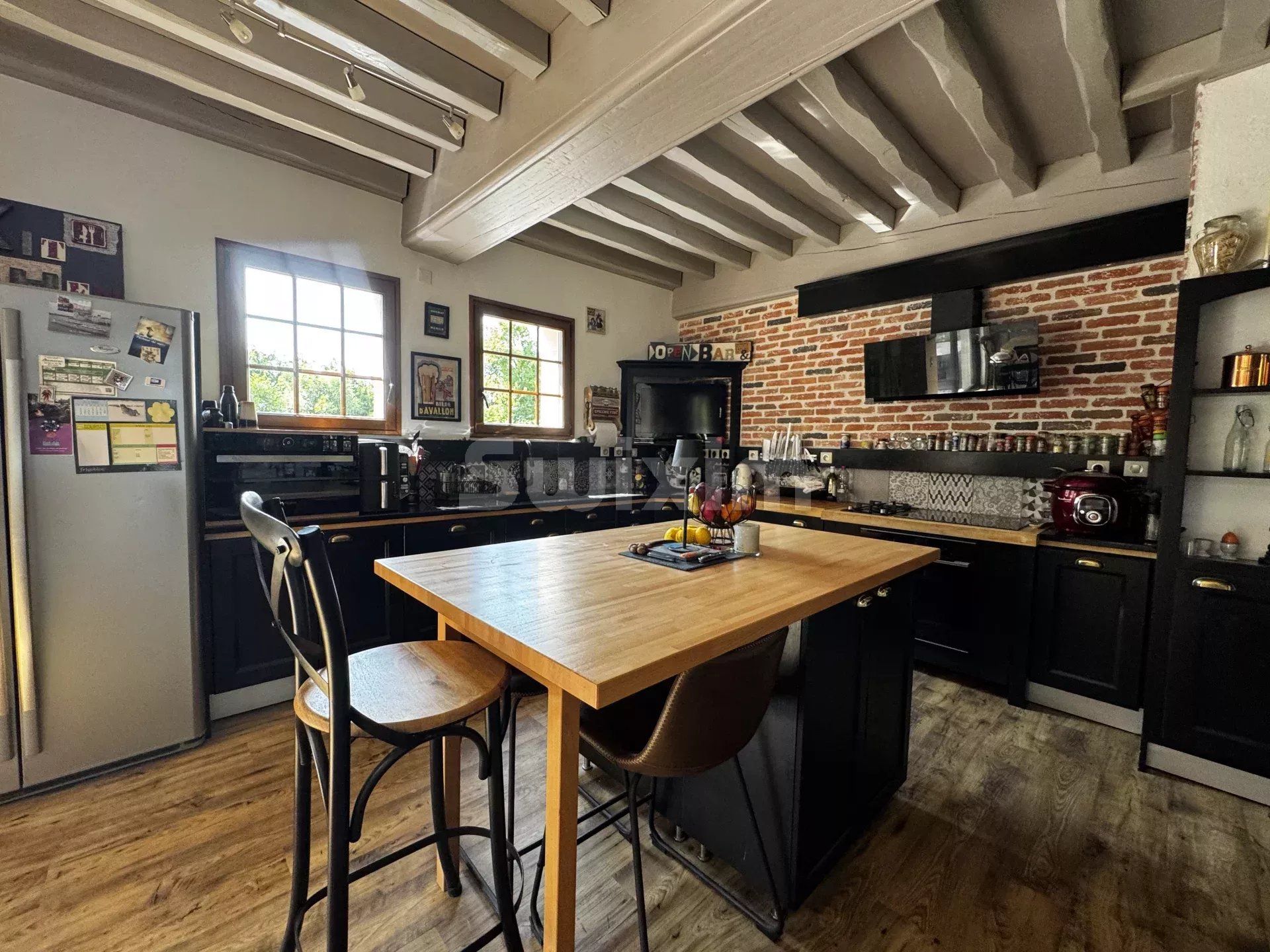 casa 7 Camere in vendita su Avallon (89200)