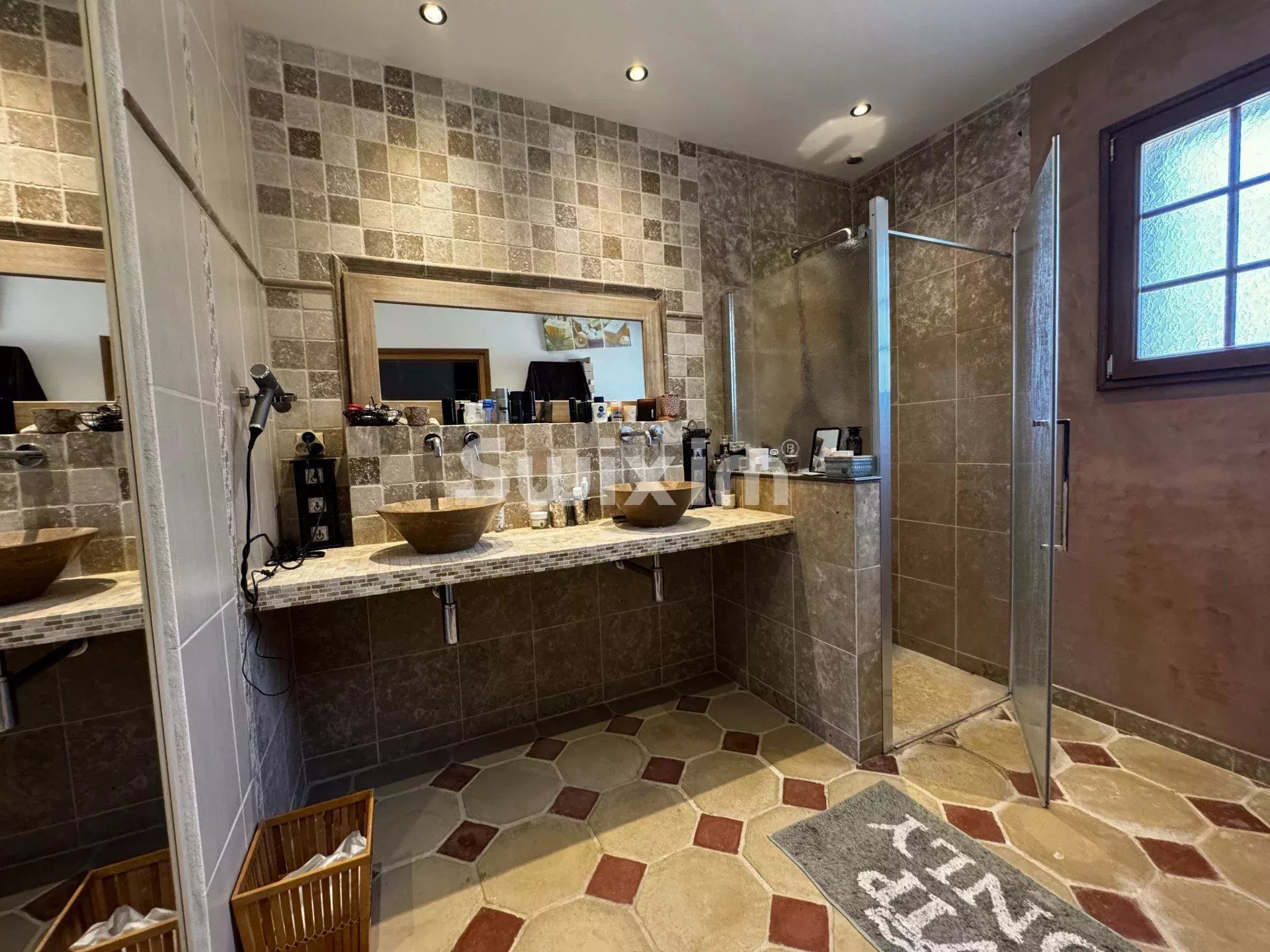 casa 7 Camere in vendita su Avallon (89200)