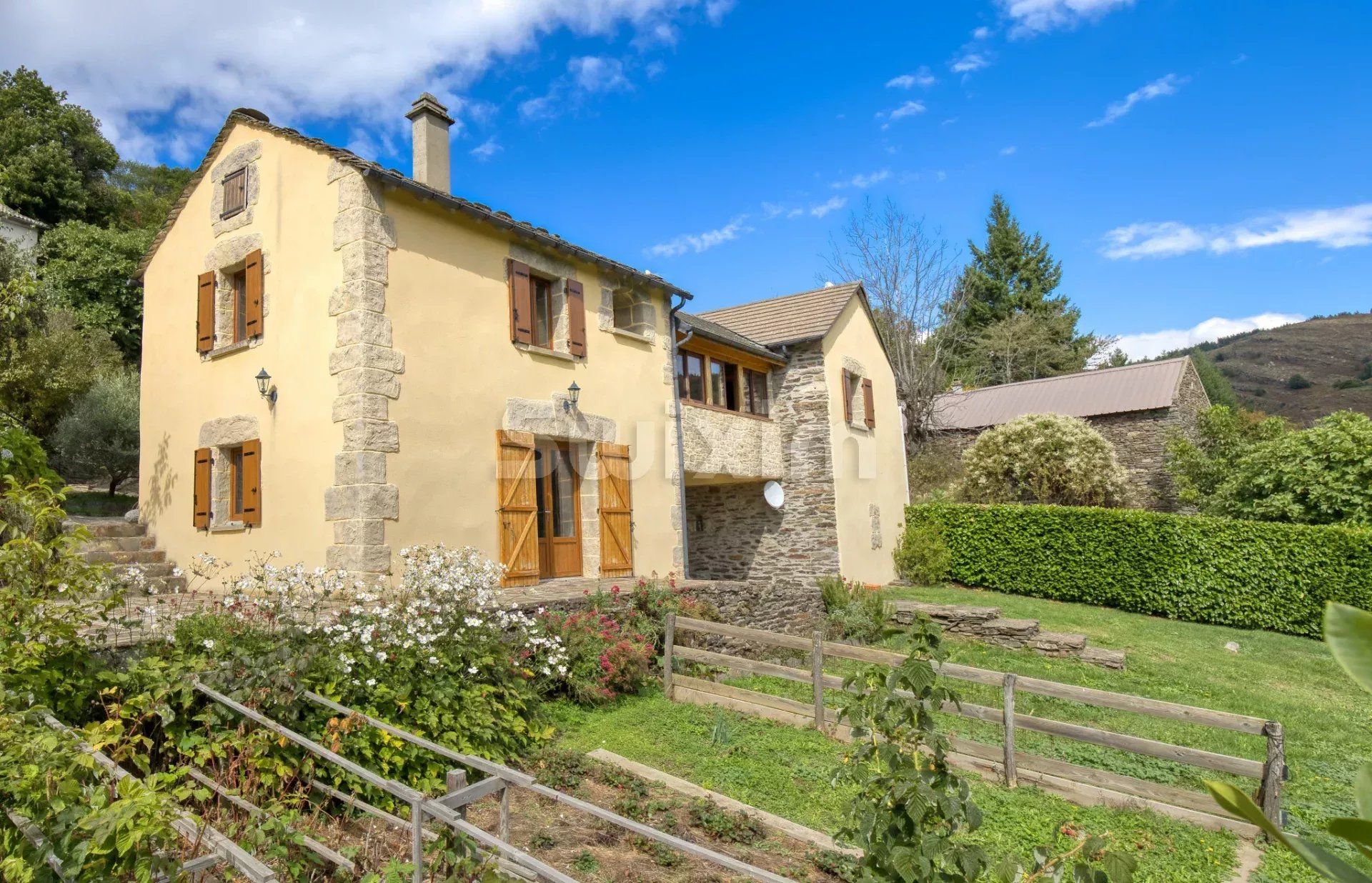 mas 5 Pièces en vente sur Villefort (48800)