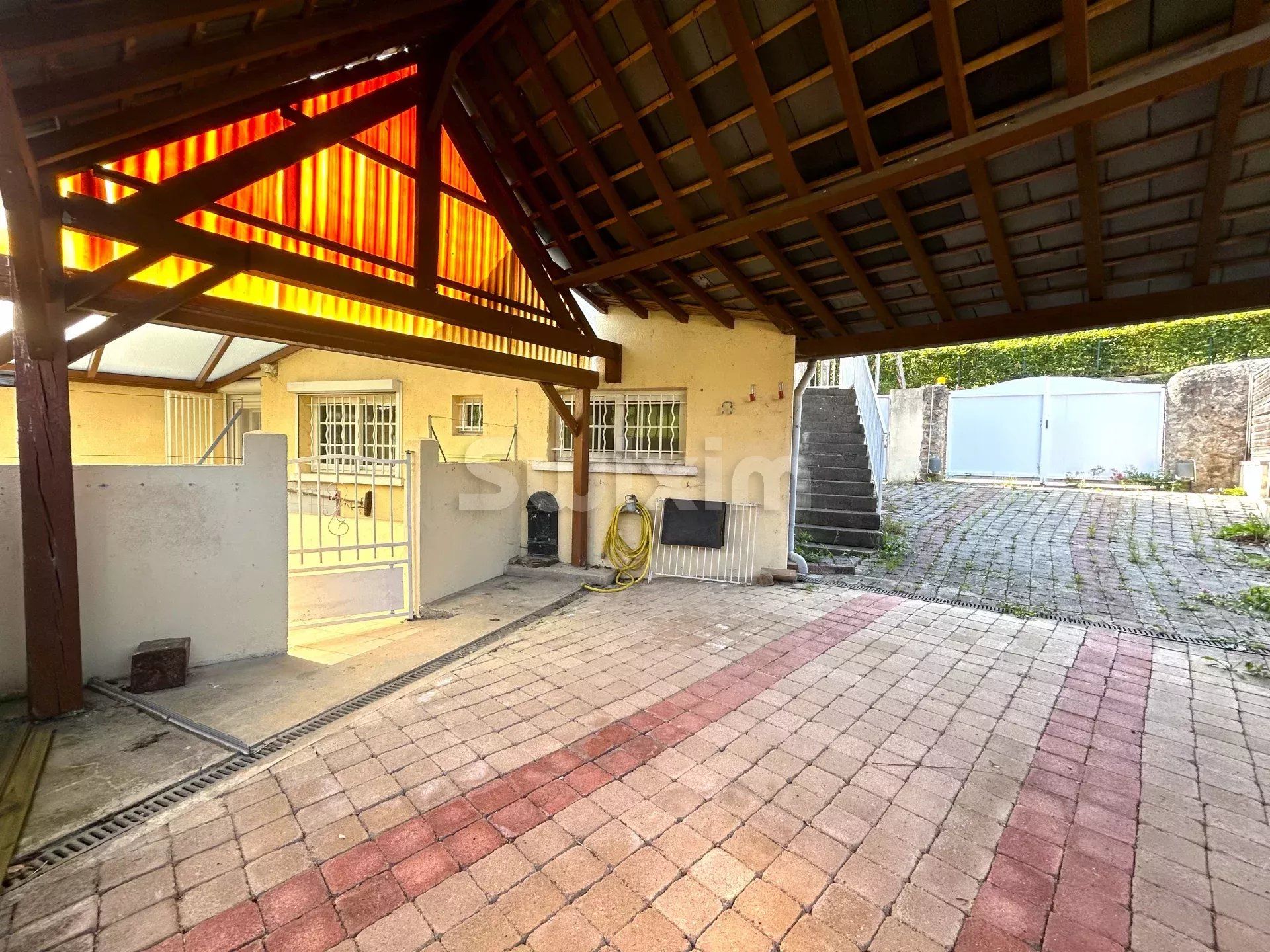 casa 5 Quartos para venda sobre Avallon (89200)
