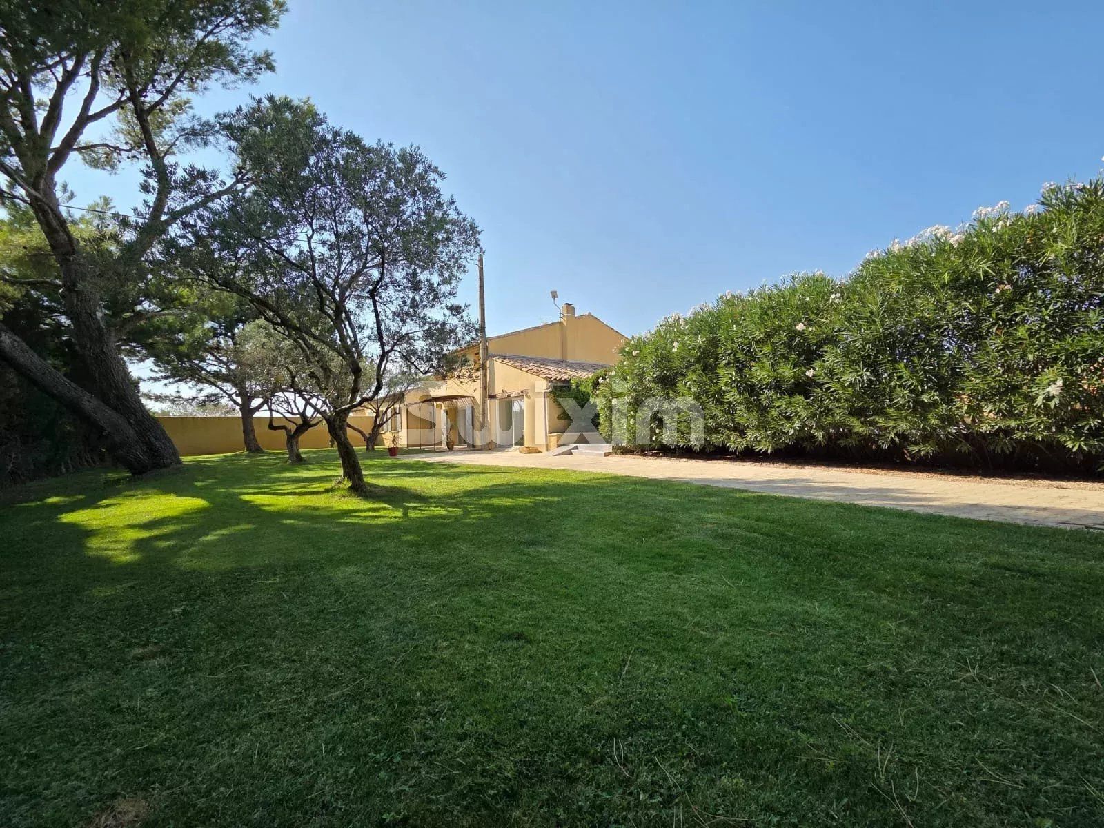 maison 9 Pièces en vente sur Sarrians (84260)