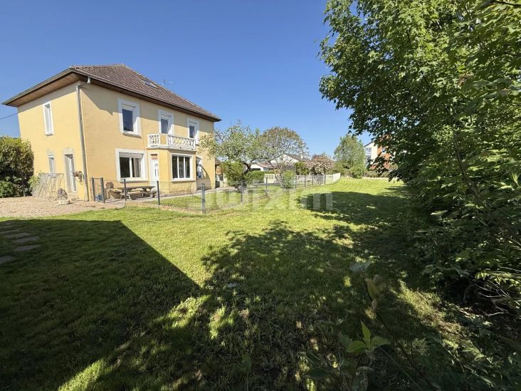 Vente Maison Champagnole 7 Pièces 154.3 m²