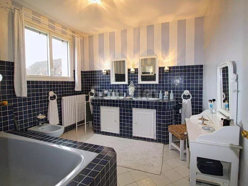 propriété 5 Pièces en vente sur Blois (41000)