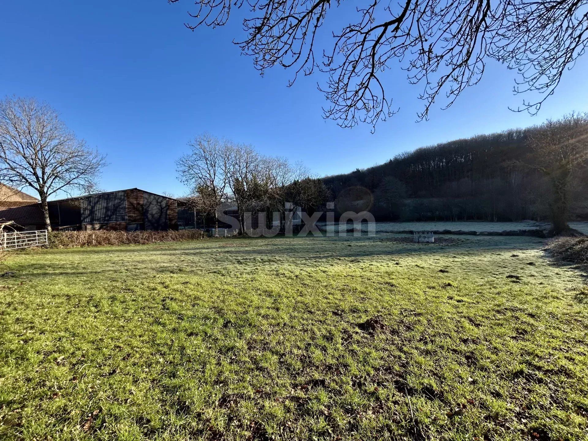 casa 1 camera in vendita su Quarré-les-Tombes (89630)