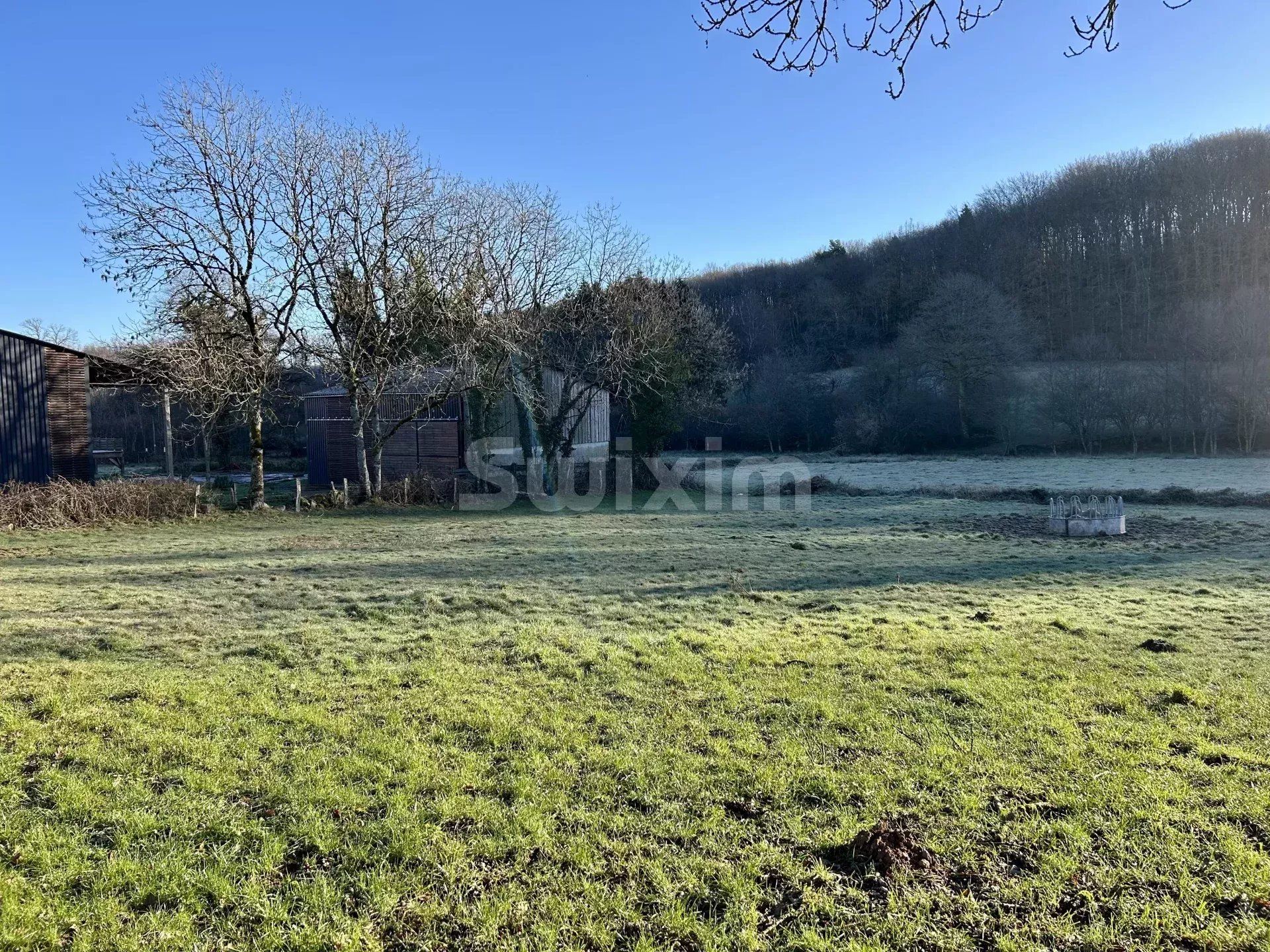 casa 1 camera in vendita su Quarré-les-Tombes (89630)