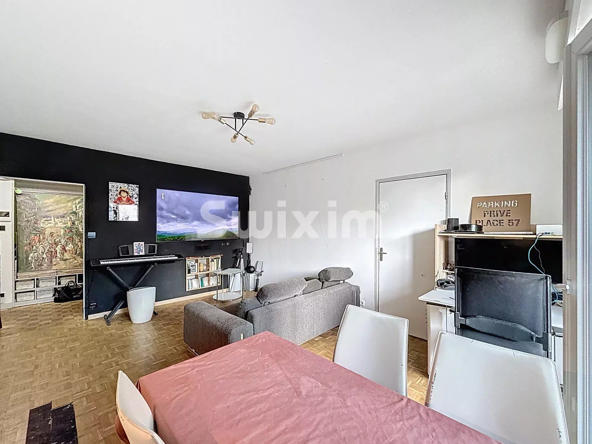 apartment 3 Rooms for sale on Ferney-Voltaire (01210)