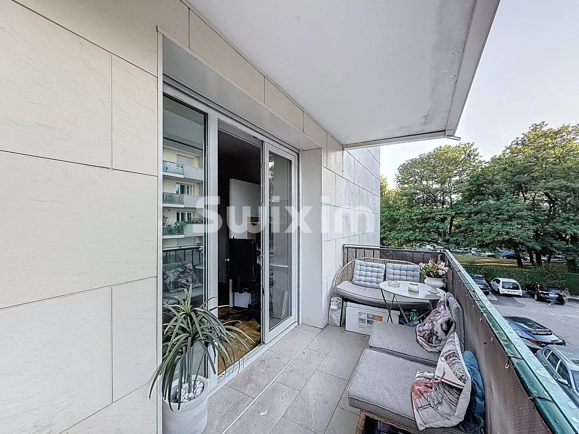 apartment 3 Rooms for sale on Ferney-Voltaire (01210)