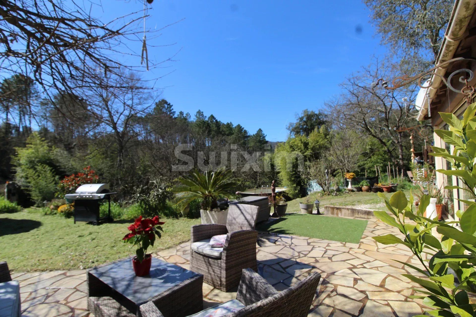 villa 7 Pièces en vente sur Bagnols-en-Forêt (83600)