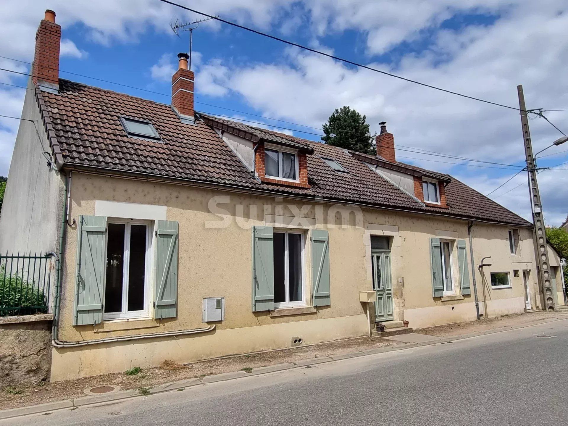 casa 9 Quartos para venda sobre Corvol-l'Orgueilleux (58460)