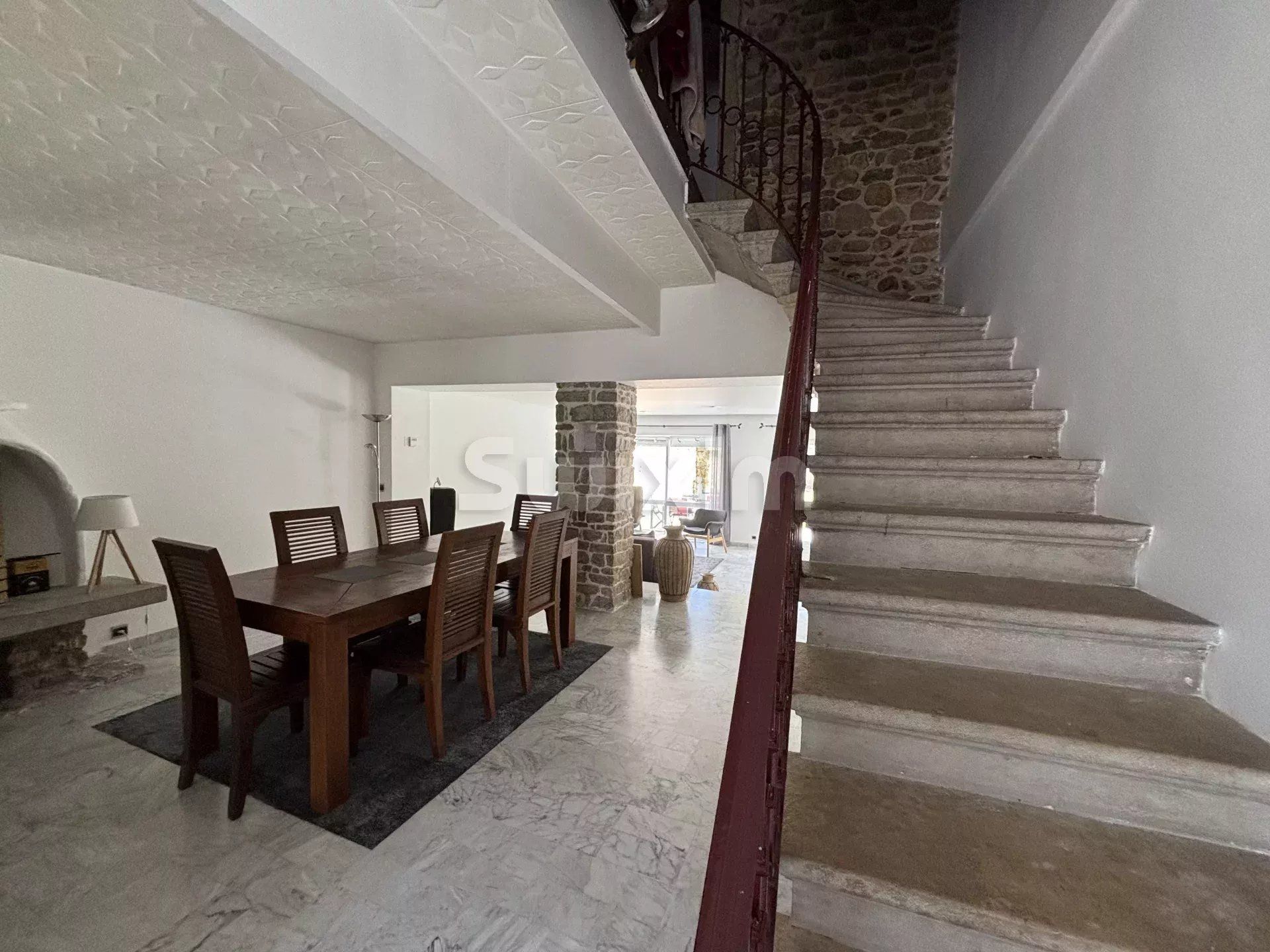 maison 11 Pièces en vente sur Ambérieu-en-Bugey (01500)