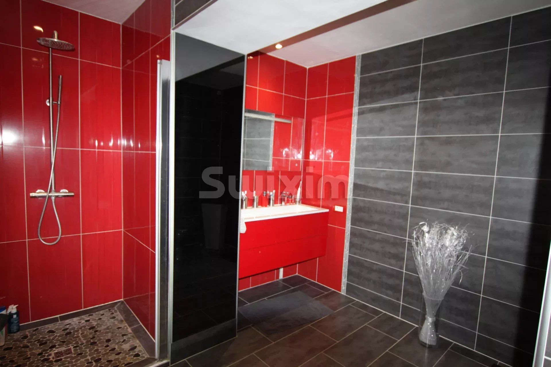 house 11 Rooms for sale on Ambérieu-en-Bugey (01500)