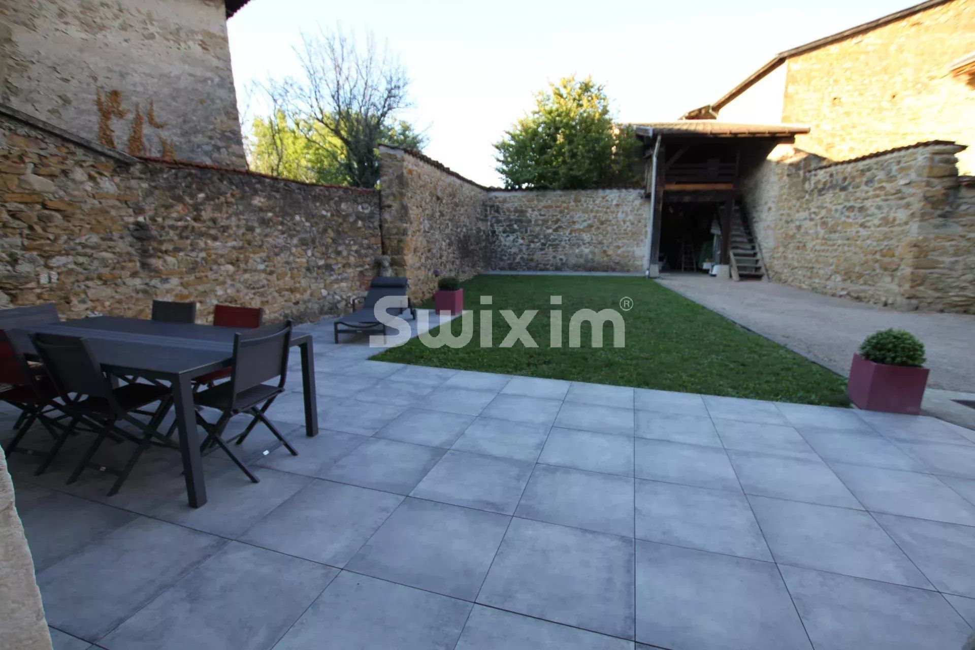 house 11 Rooms for sale on Ambérieu-en-Bugey (01500)