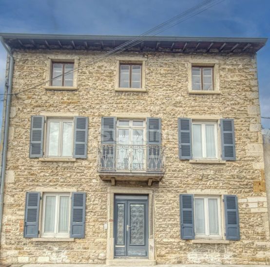 Vente Maison Ambérieu-en-Bugey 11 Pièces 210 m²