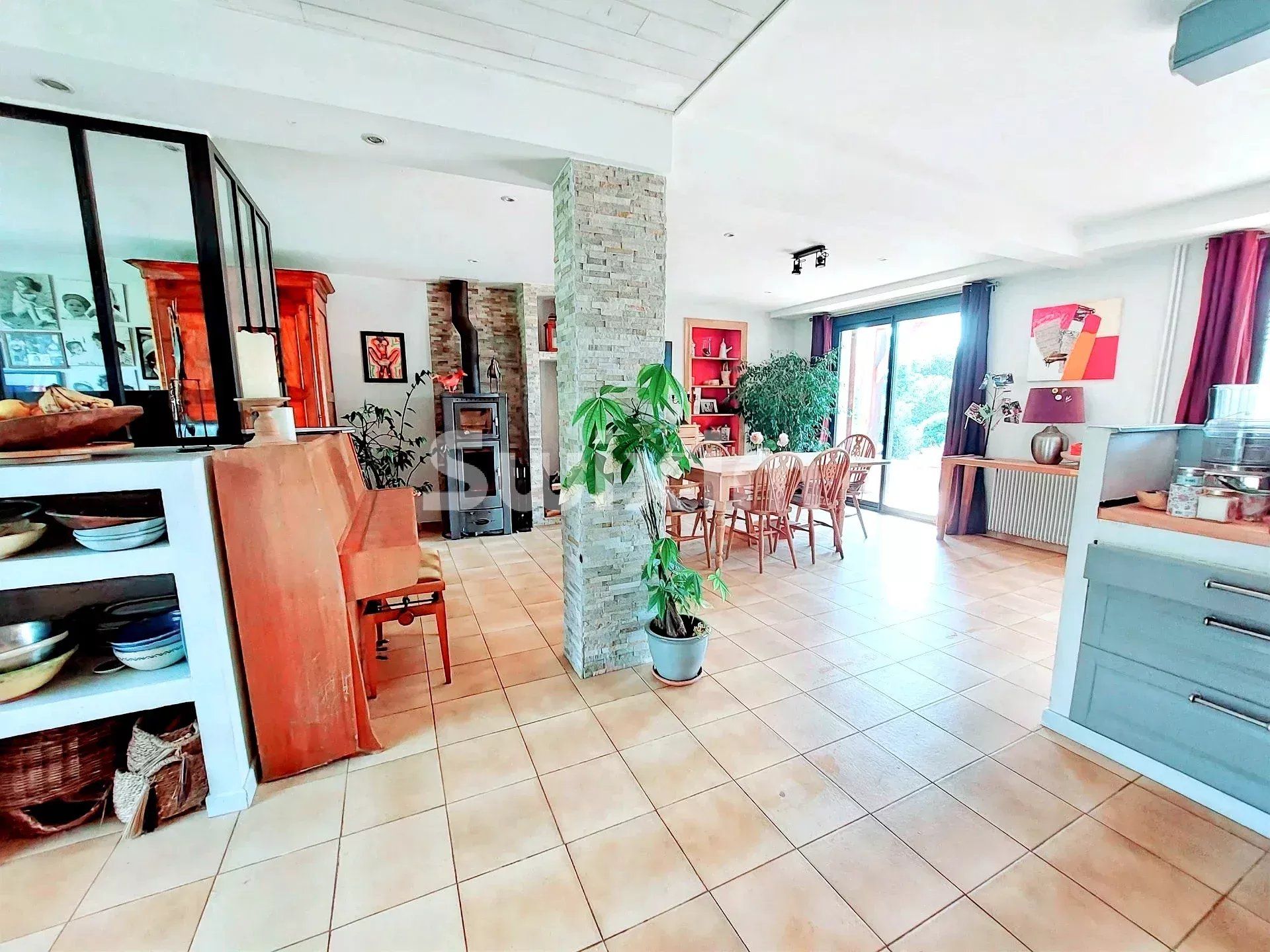 casa 7 Quartos para venda sobre Divonne-les-Bains (01220)