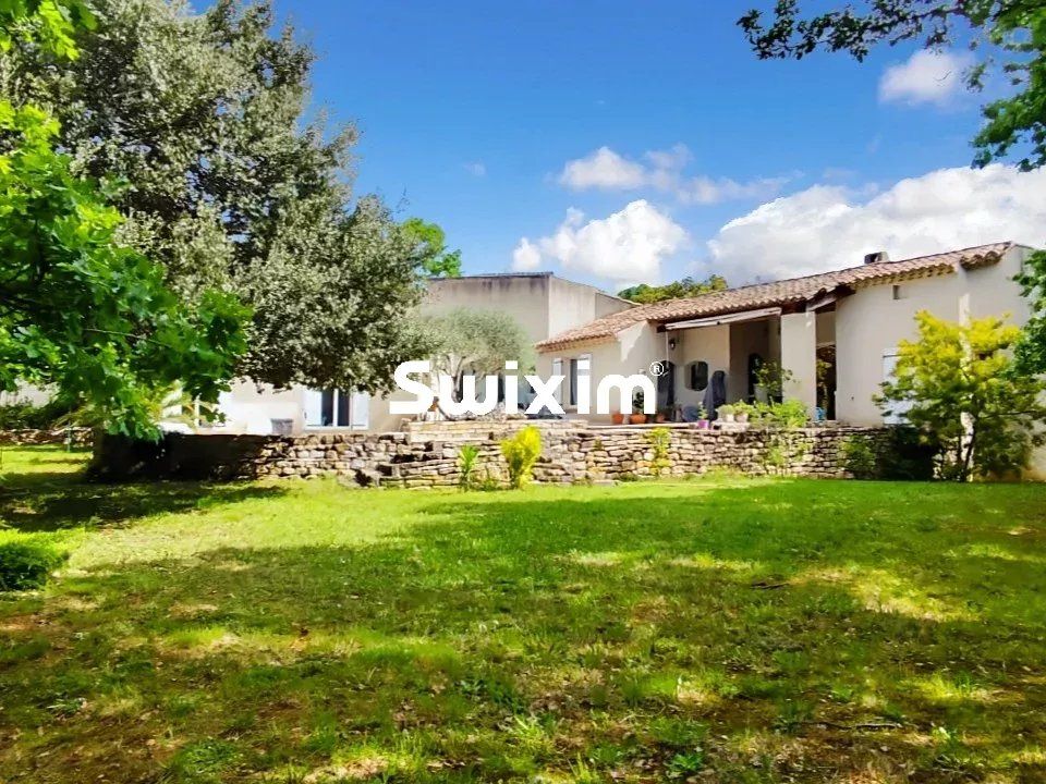 casa 4 Quartos para venda sobre Donzère (26290)