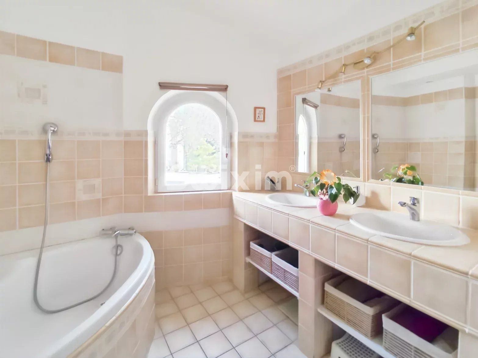 casa 4 Quartos para venda sobre Donzère (26290)