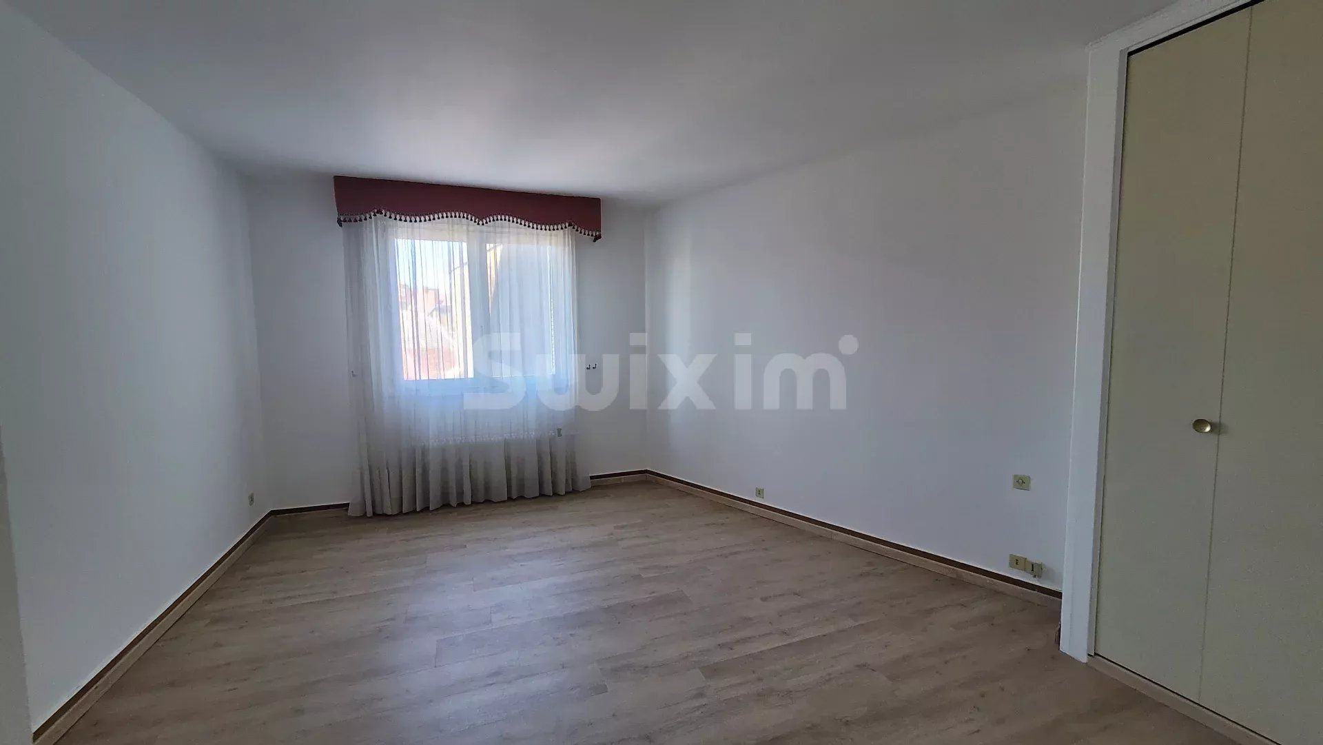 appartement 5 Zimmer zum verkauf auf Lons-le-Saunier (39000)