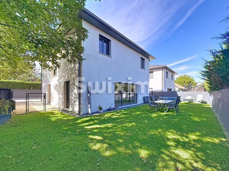 Vente Maison Versonnex 6 Pièces 187 m²