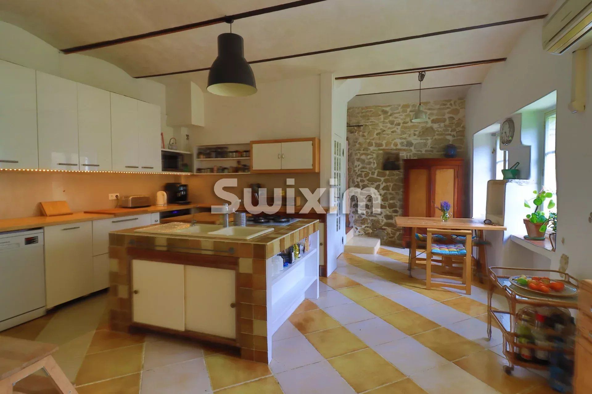 house 18 Rooms for sale on Soyans (26400)