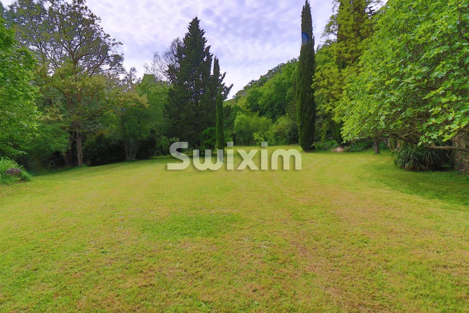 house 18 Rooms for sale on Soyans (26400)