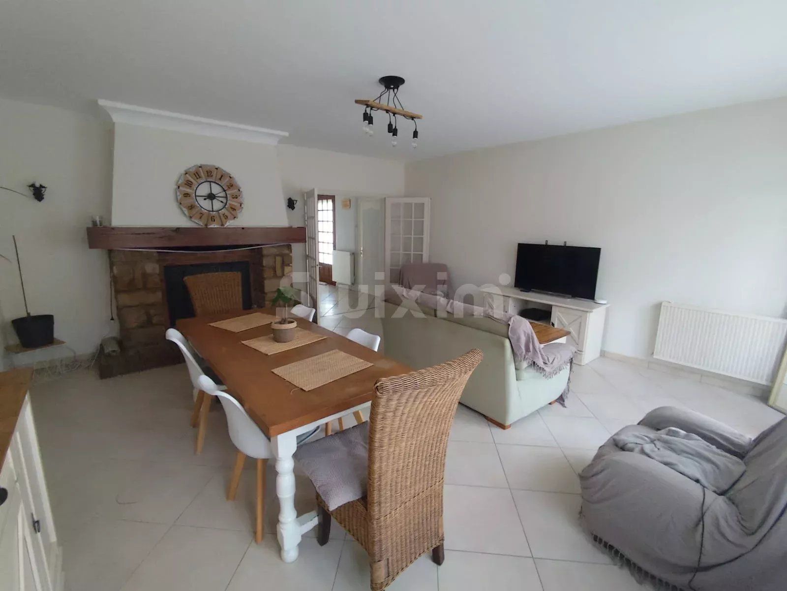 maison 8 Pièces en vente sur Bletterans (39140)