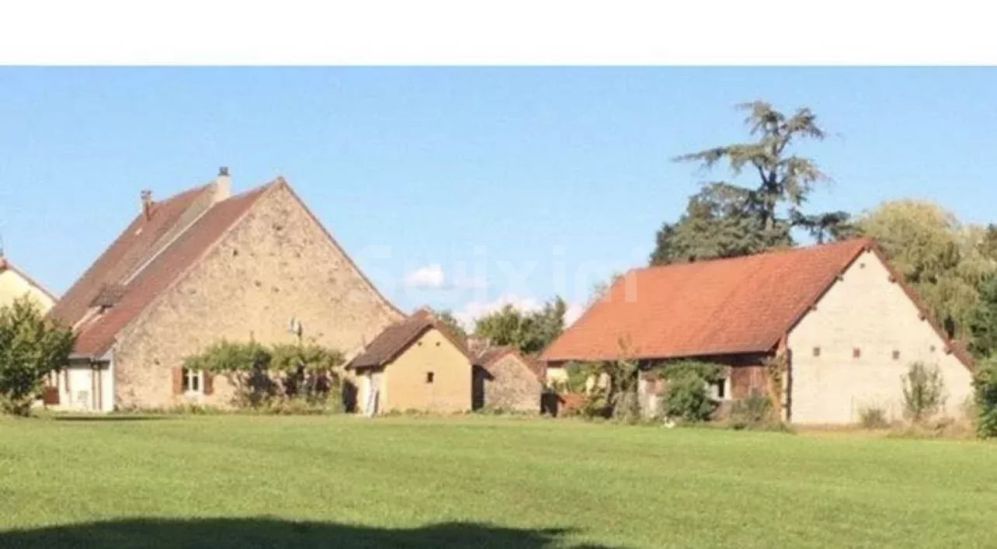 Vente Maison Bletterans 8 Pièces 319 m²