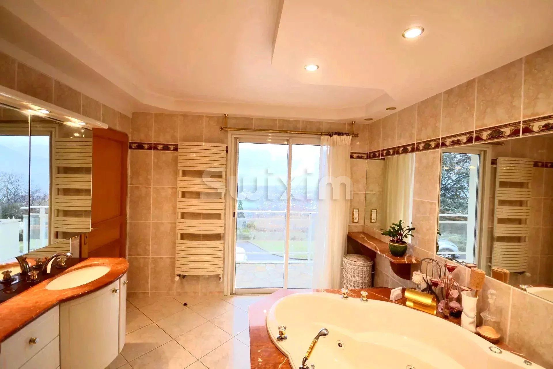 casa 7 Quartos para venda sobre Saint-Jorioz (74410)