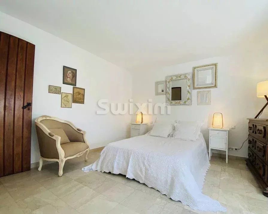 maison 8 Pièces en vente sur Cogolin (83310)