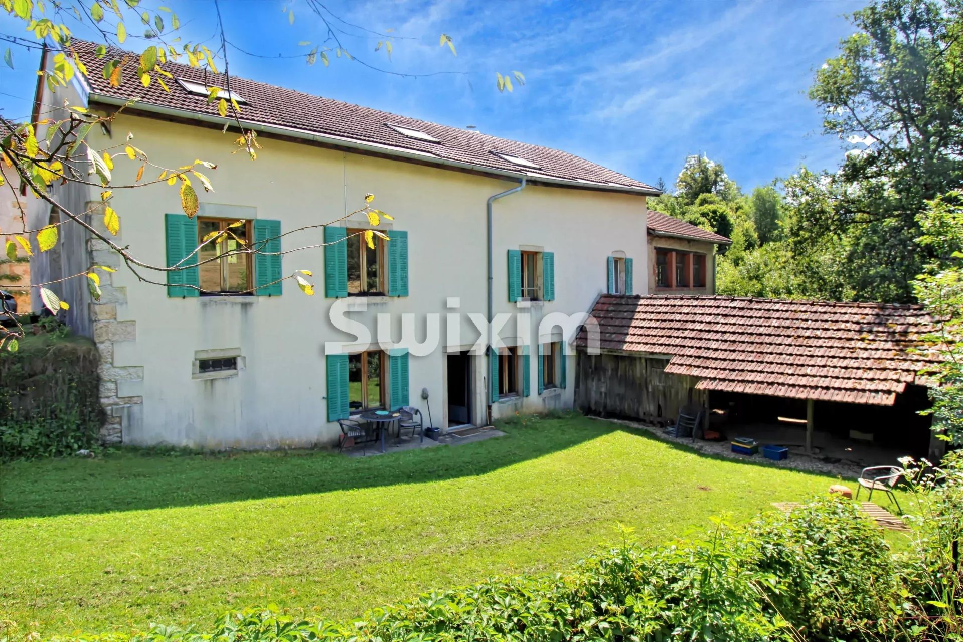 house 9 Rooms for sale on Ravilloles (39170)