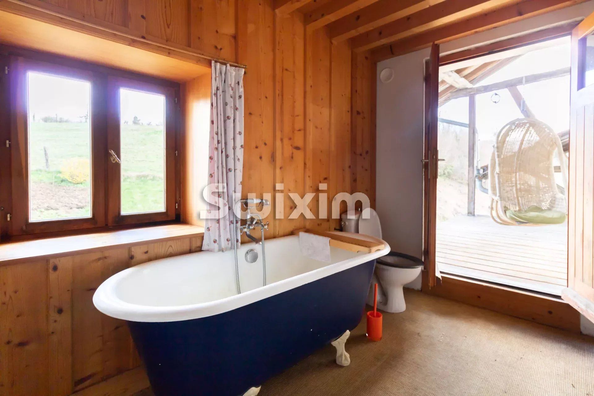 house 9 Rooms for sale on Ravilloles (39170)