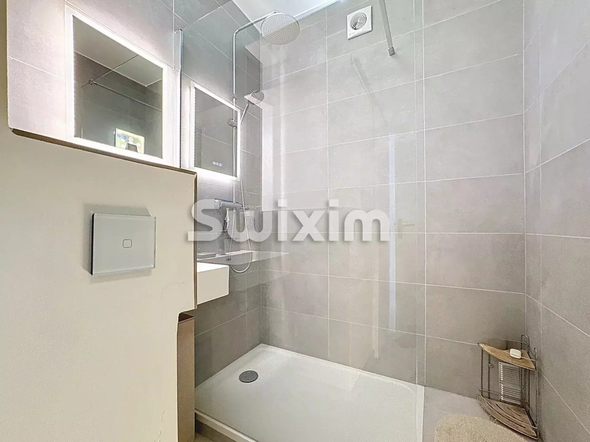 appartamento 3 Camere in vendita su Divonne-les-Bains (01220)