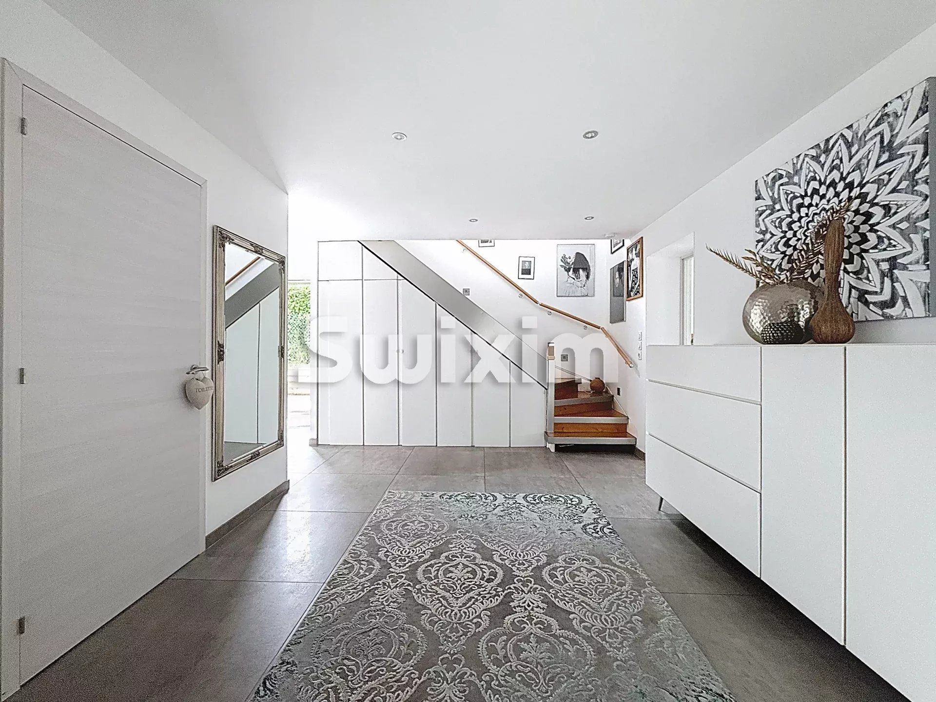 casa 7 Camere in vendita su Divonne-les-Bains (01220)