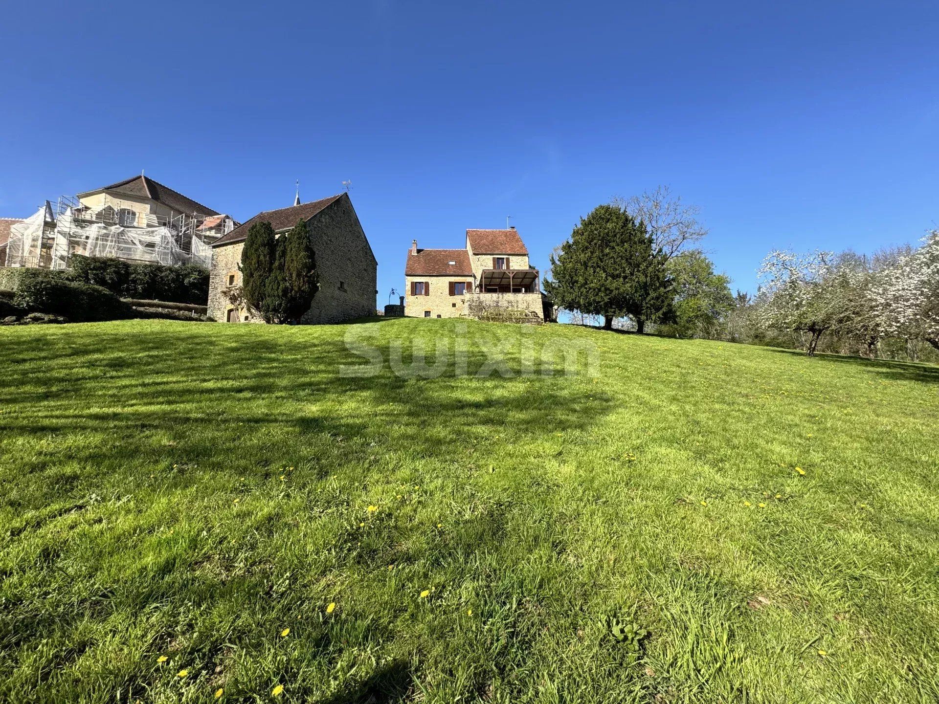 casa 6 Quartos para venda sobre Vézelay (89450)