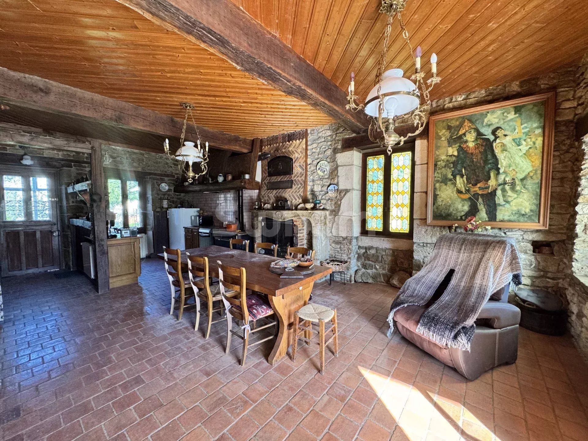 casa 6 Quartos para venda sobre Vézelay (89450)