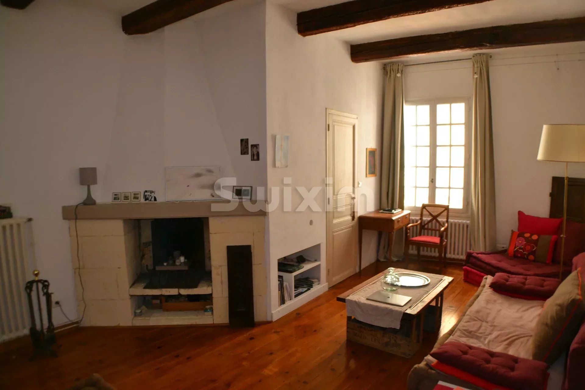 townhouse 4 Rooms for sale on Arles (13200)