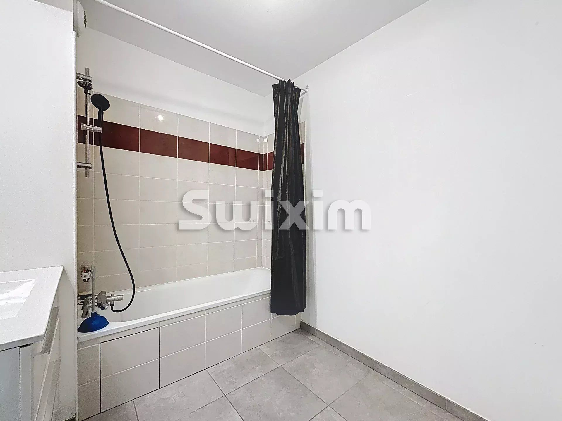 apartamento 3 Quartos para venda sobre Gex (01170)