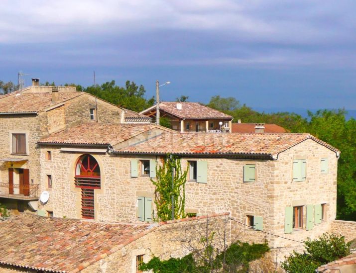 Vente Maison Grane 12 Pièces 257 m²