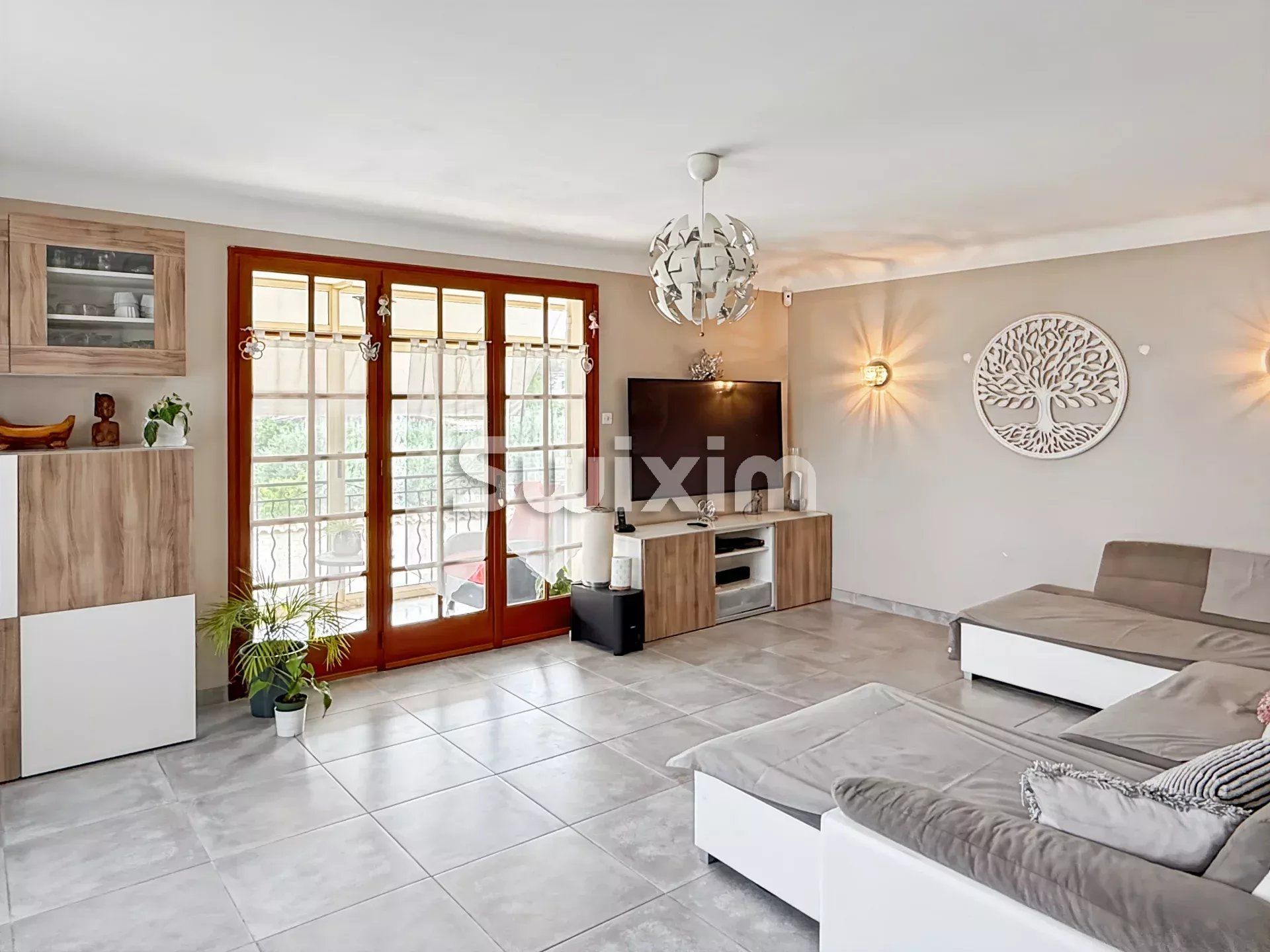house 5 Rooms for sale on Courthézon (84350)