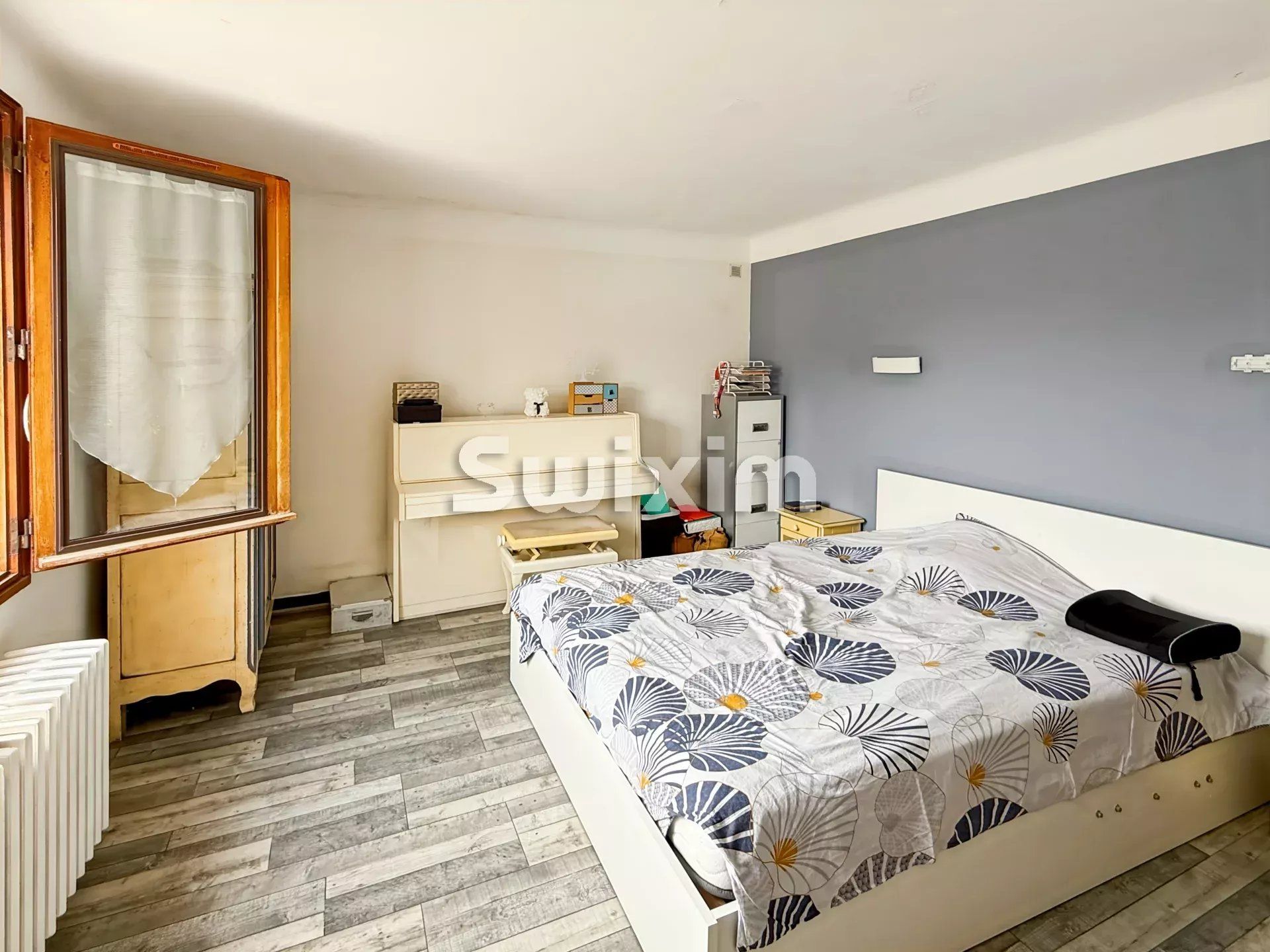 house 5 Rooms for sale on Courthézon (84350)