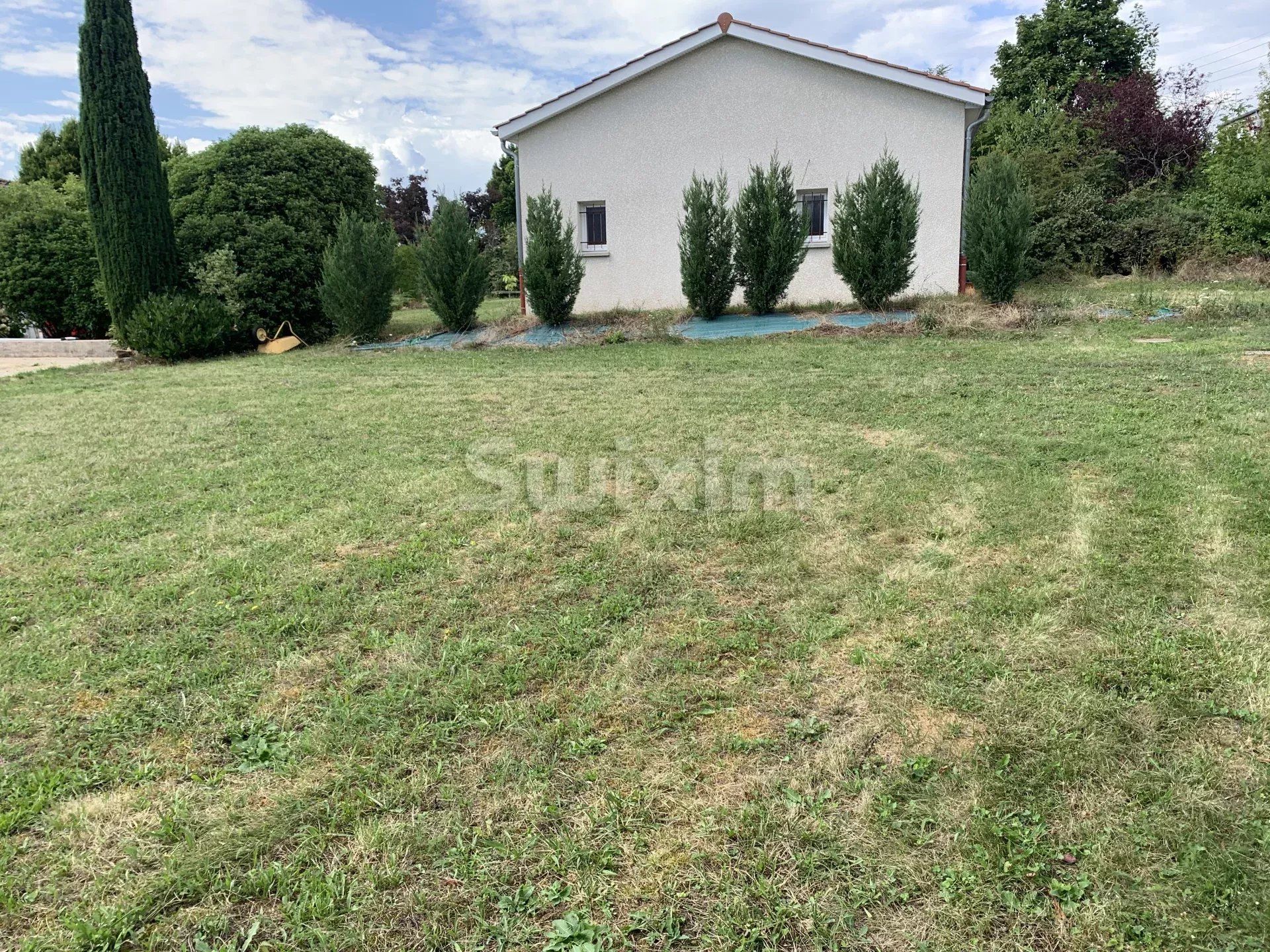 commerce 2 Pièces en vente sur Charnay-lès-Mâcon (71850)