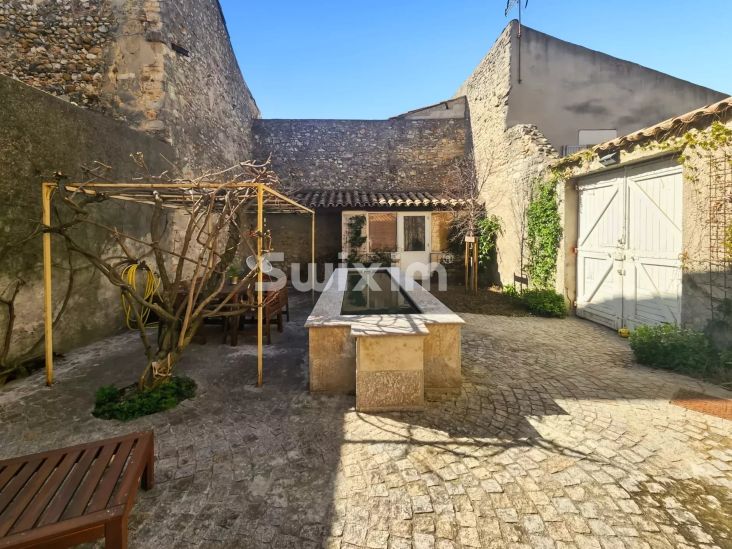 Location Maison de ville Pierrelatte 8&nbsp;Pièces 220&nbsp;m²